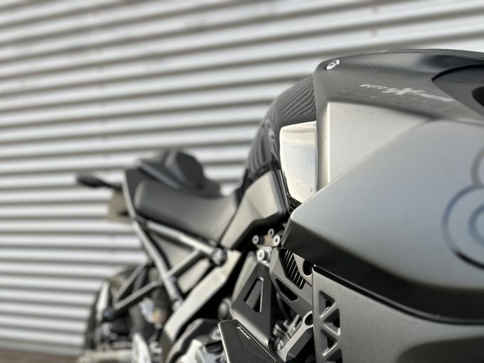 SUZUKI GSX-8S A2 4