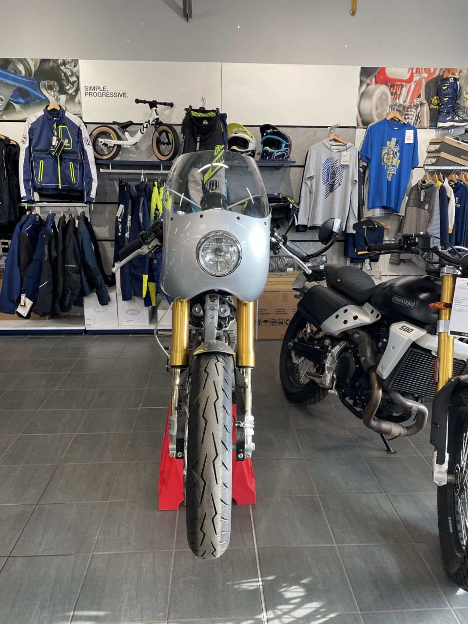 HONDA HONDA RD02 650 CAFE RACER 4