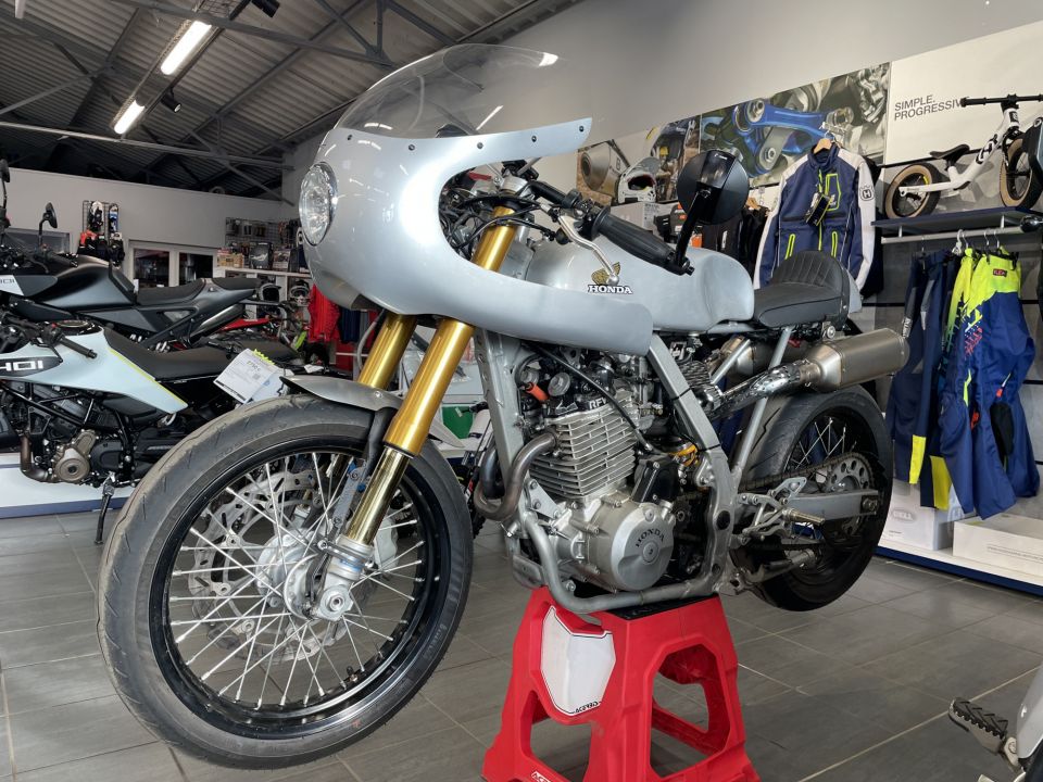 HONDA HONDA RD02 650 CAFE RACER 4