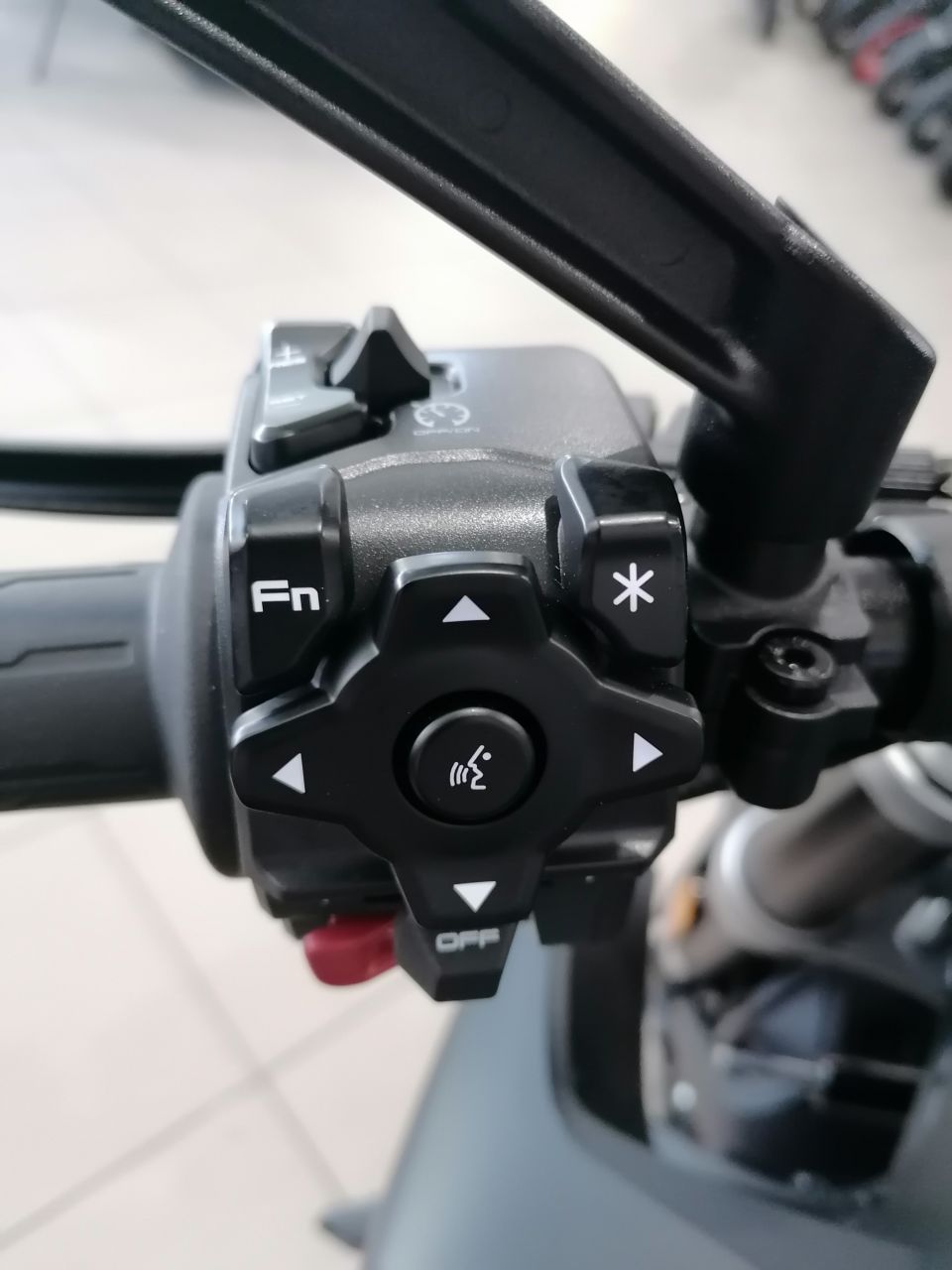 CF MOTO 800 nk advanced 4