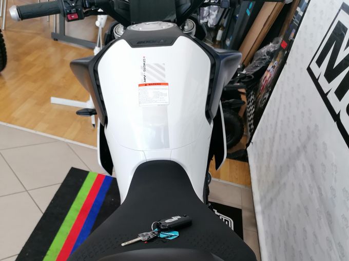 CF MOTO 800 nk advanced 4