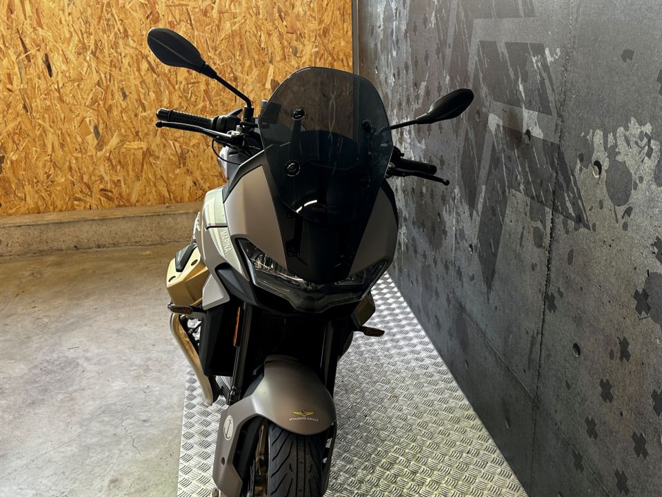 MOTO GUZZI V100 Mandello Aviazione Navale 4