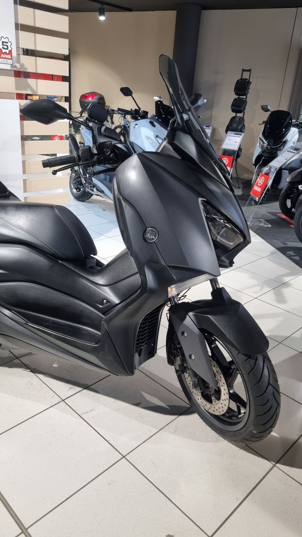 YAMAHA XMAX 300 4