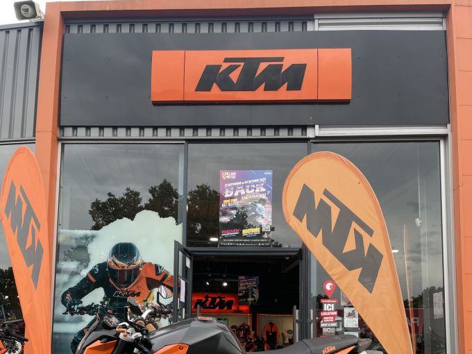 KTM 990 SUPER DUKE 4