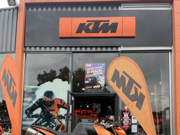 KTM 990 SUPER DUKE 4