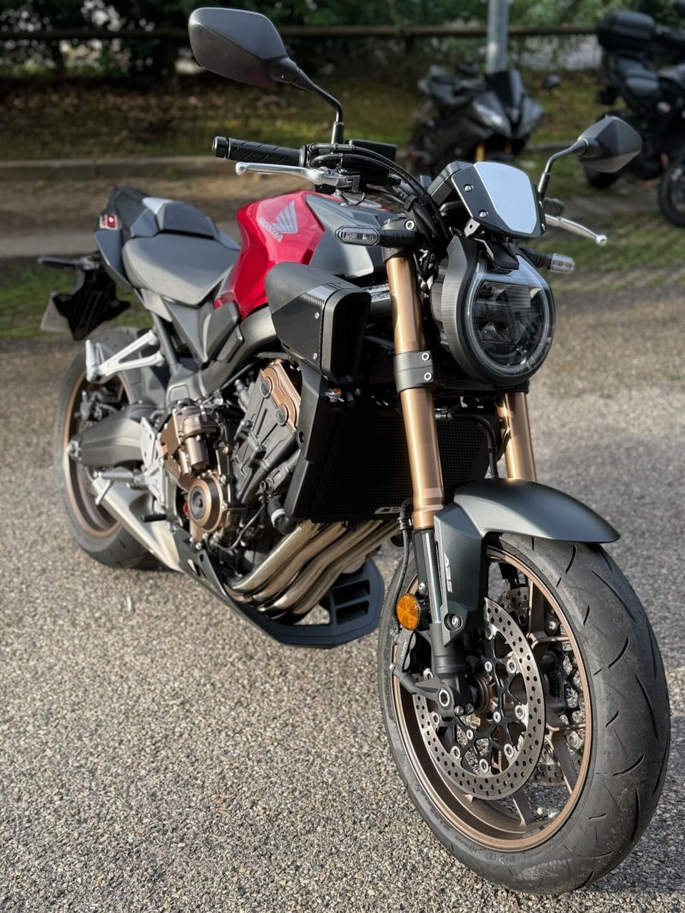 HONDA CB 650 R 4