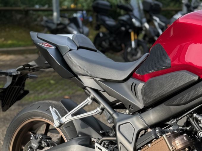 HONDA CBR 650  R 4