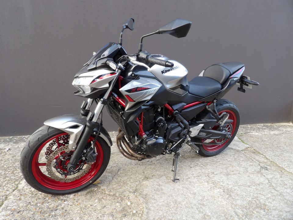 KAWASAKI Z 650 (47.5CV) 4