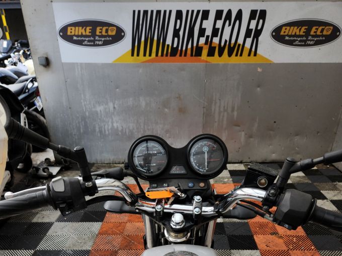 YAMAHA YBR 125 4