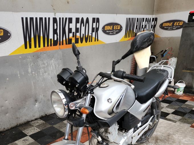 YAMAHA YBR 125 4