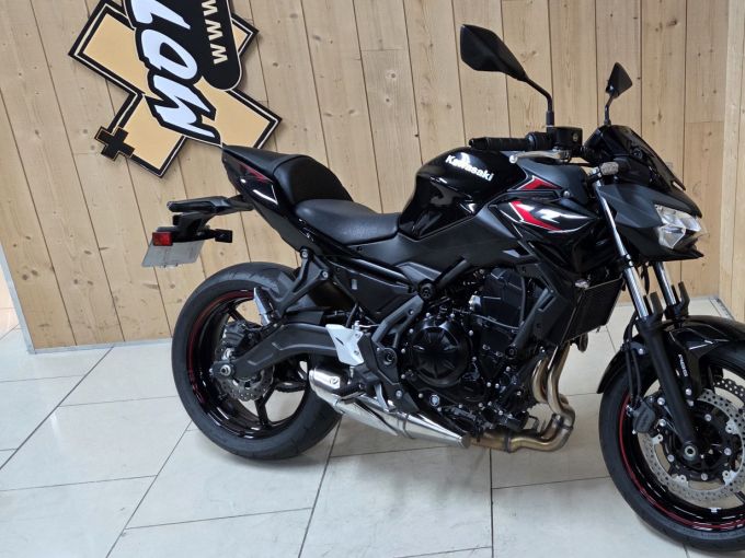 KAWASAKI Z 650 (47.5CV) 4