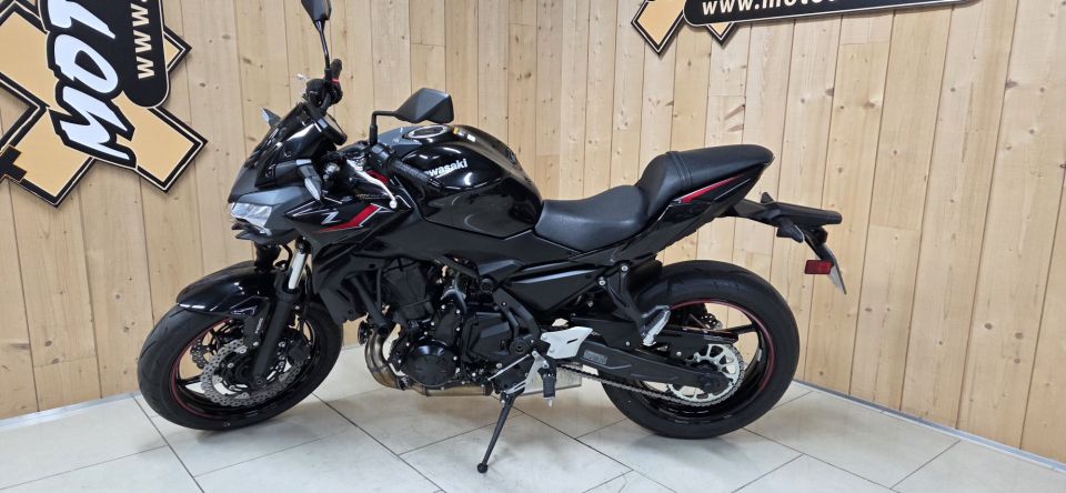 KAWASAKI Z 650 (47.5CV) 4