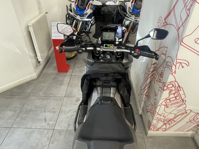 HONDA X-ADV 4