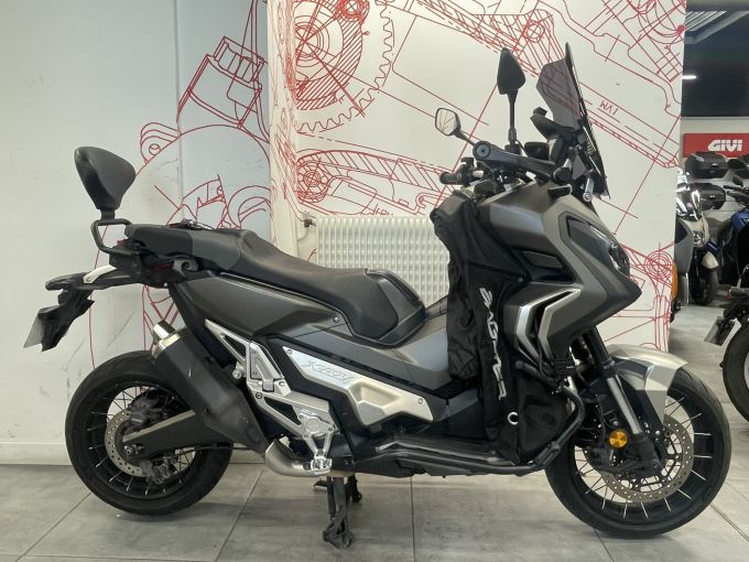 HONDA X-ADV 4