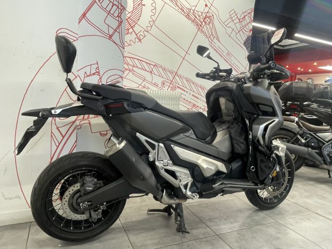 HONDA X-ADV 4