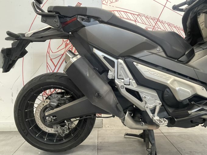 HONDA X-ADV 4