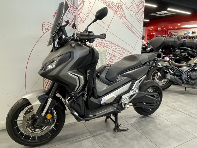 HONDA X-ADV 4
