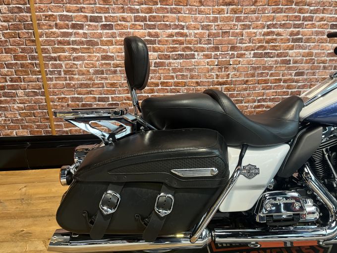 HARLEY-DAVIDSON TOURING ROAD KING 1690 4