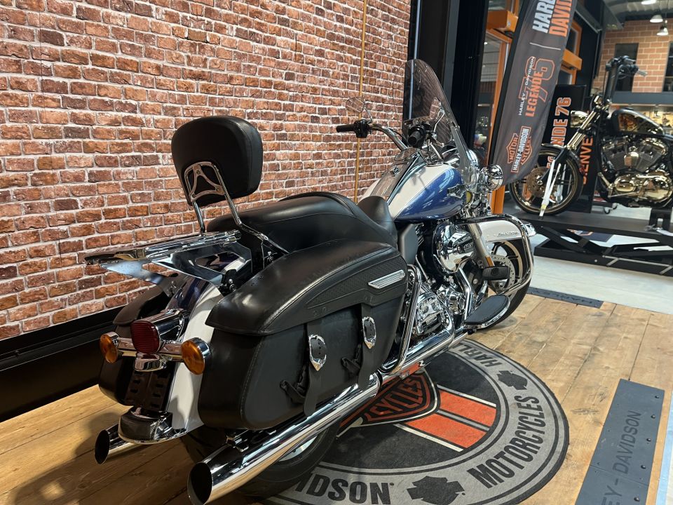 HARLEY-DAVIDSON TOURING ROAD KING 1690 4
