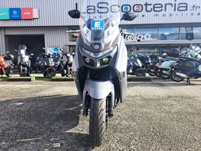 SYM MAXISYM 4