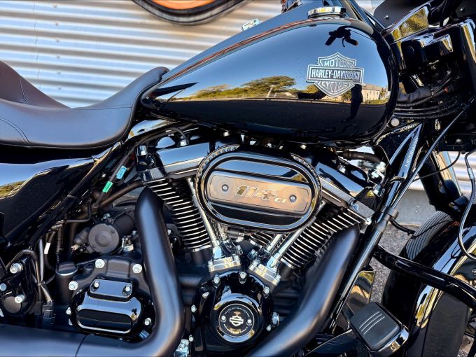 HARLEY-DAVIDSON TOURING ROAD KING 1868 SPECIAL 4
