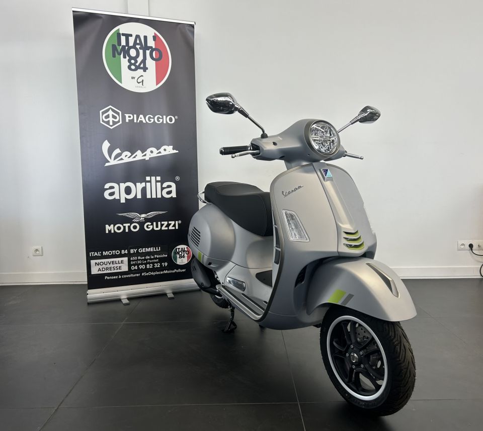 VESPA GTS 300 SUPER TECH 4