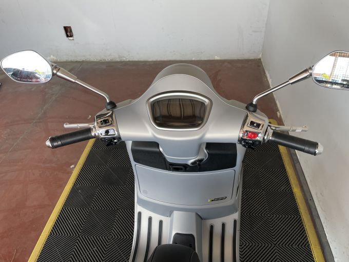 VESPA GTS 300 SUPER TECH 4