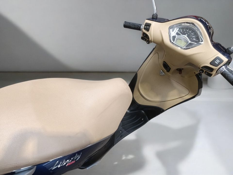 PIAGGIO LIBERTY 125 4