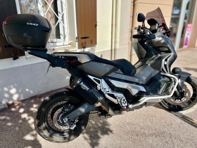 HONDA X-ADV 4