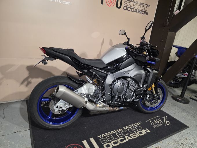 YAMAHA MT-10 SP 4
