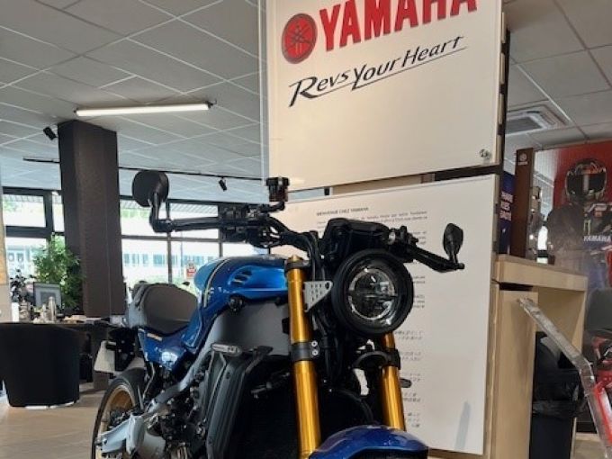 YAMAHA XSR 900 4