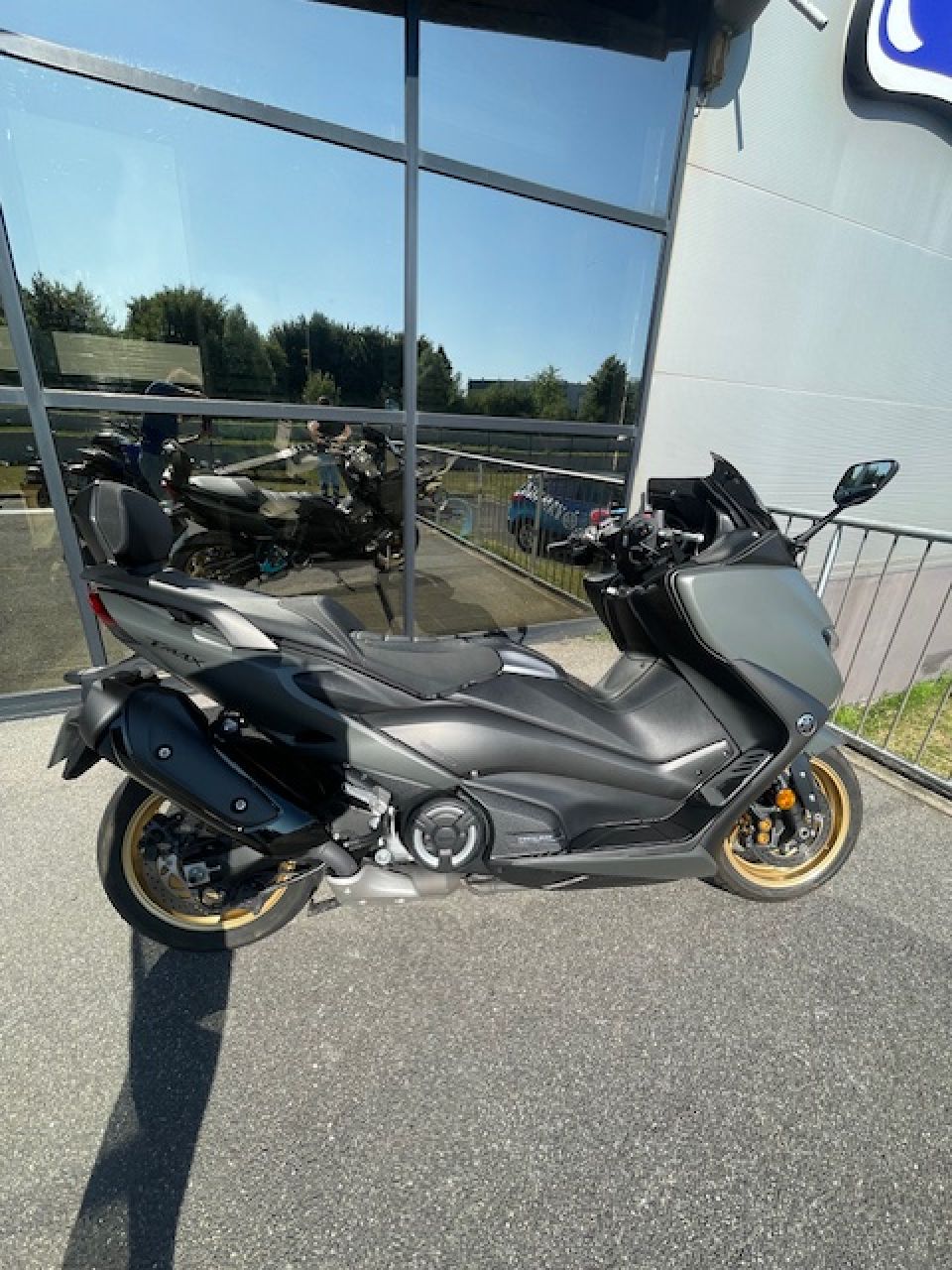 YAMAHA XP T-MAX 560 4