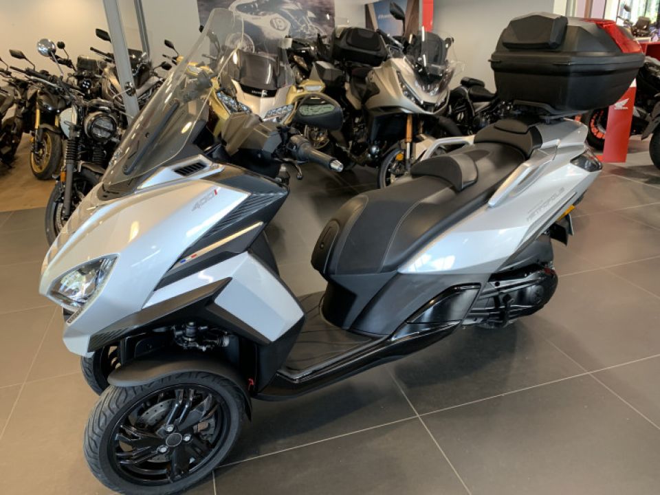 PEUGEOT METROPOLIS 400 4