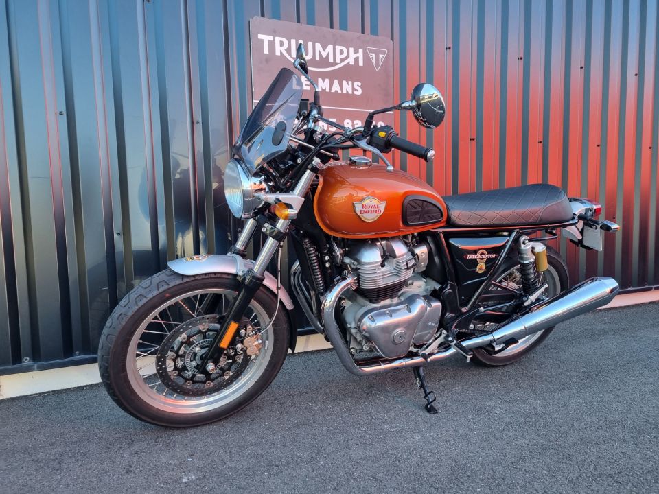 ROYAL ENFIELD INTERCEPTOR 4