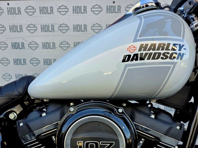 HARLEY-DAVIDSON SOFTAIL SPORT GLIDE 1745 4