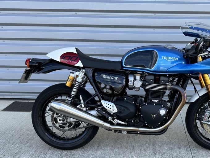 TRIUMPH THRUXTON 1200 RS 4