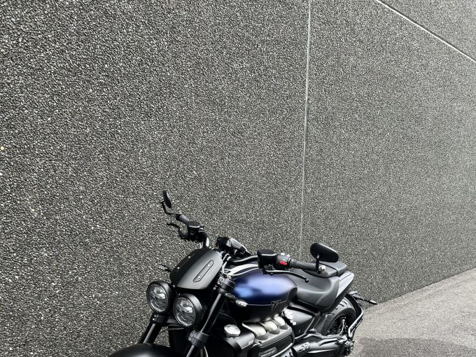TRIUMPH ROCKET 3 R STORM 4