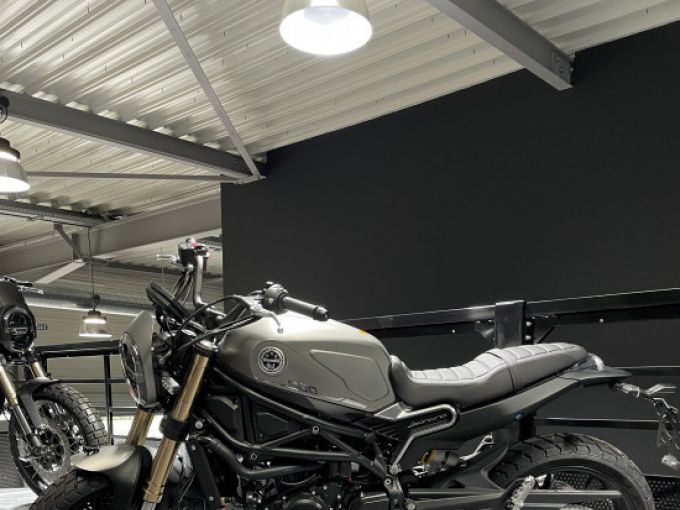 BENELLI LEONCINO 800 4