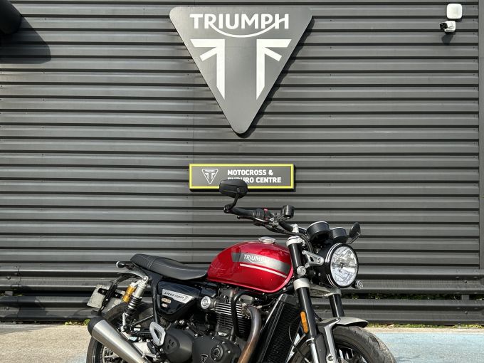 TRIUMPH SPEED TWIN 1200 4