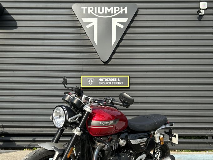 TRIUMPH SPEED TWIN 1200 4
