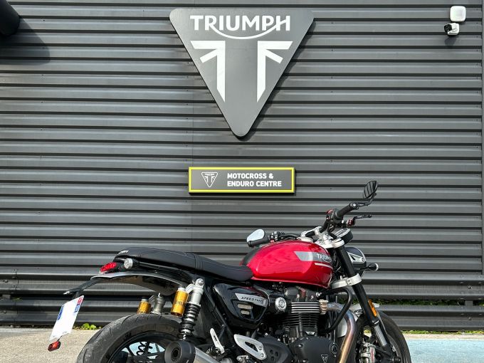 TRIUMPH SPEED TWIN 1200 4