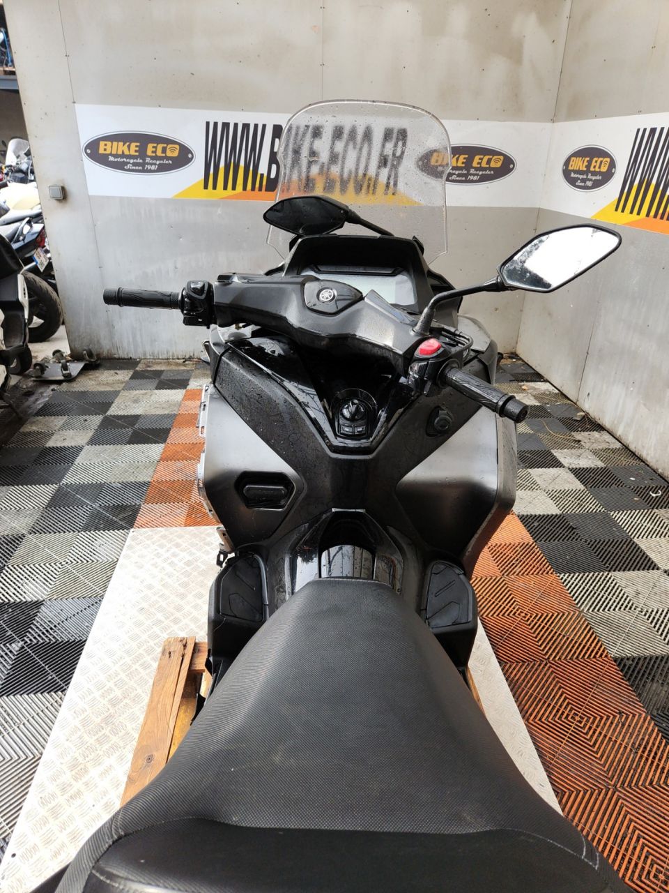 YAMAHA TRICITY 300 4