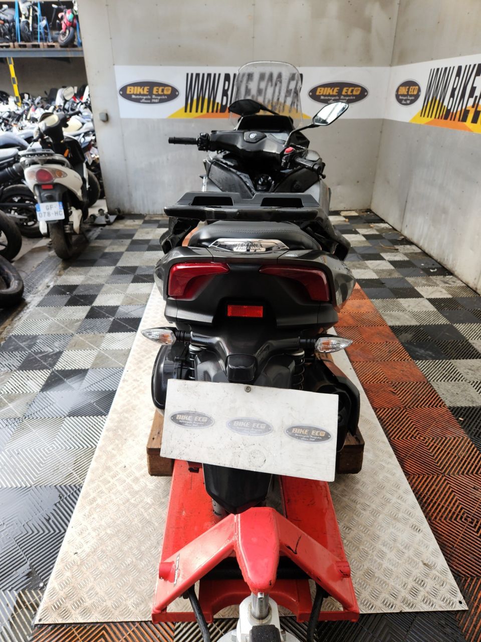 YAMAHA TRICITY 300 4