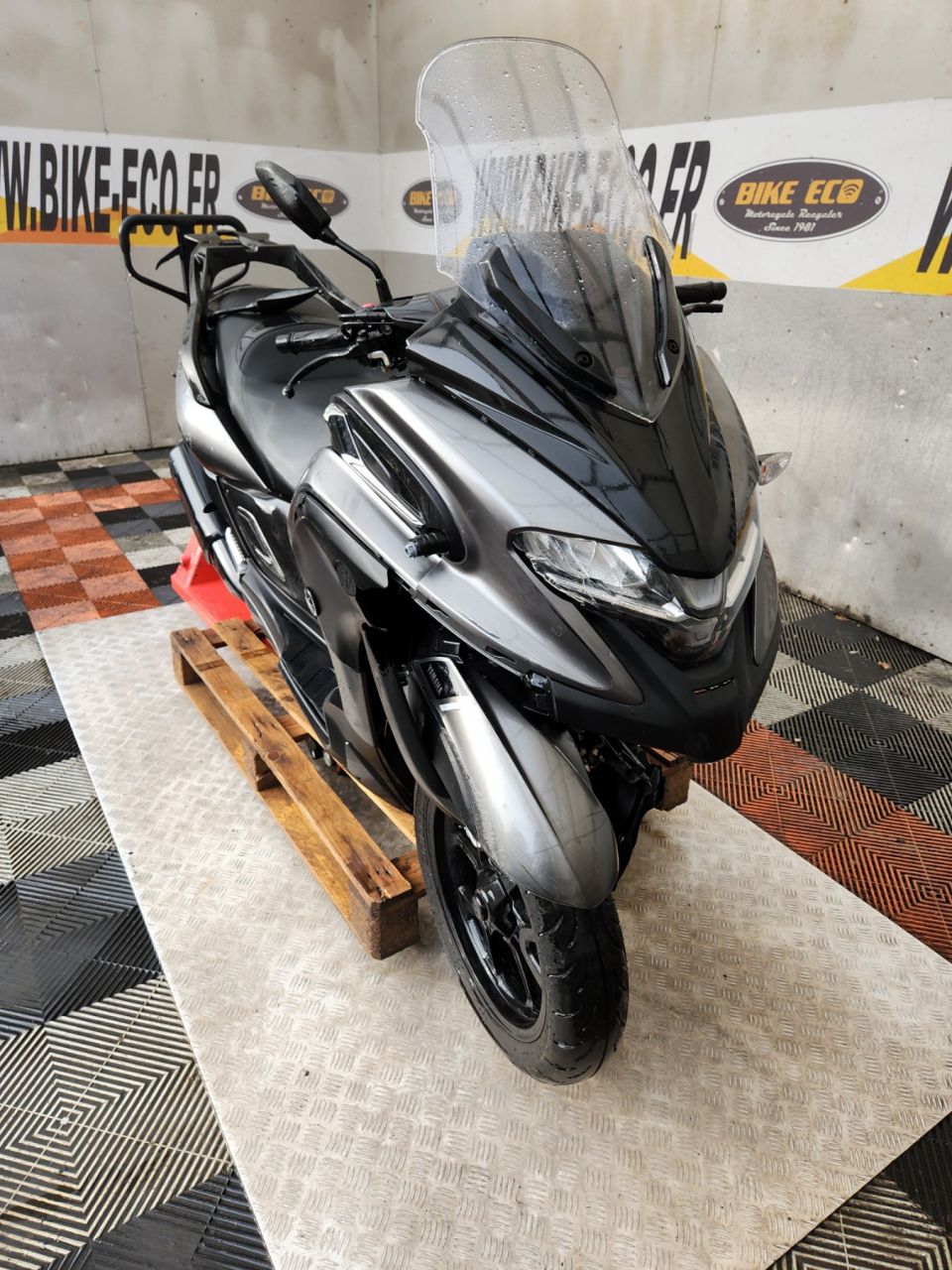 YAMAHA TRICITY 300 4