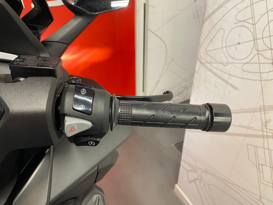 HONDA NSS FORZA 125 4