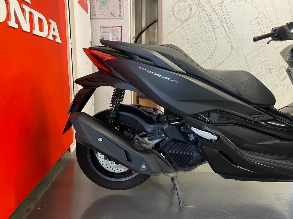 HONDA NSS FORZA 125 4