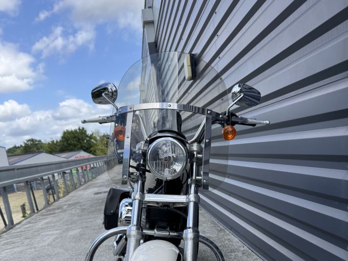 HARLEY-DAVIDSON SPORTSTER 883 LOW 4