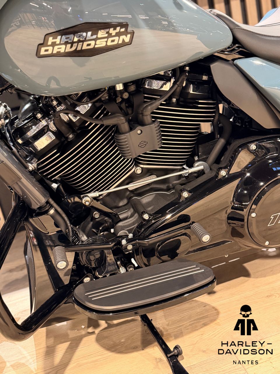 HARLEY-DAVIDSON TOURING STREET GLIDE 1923 4