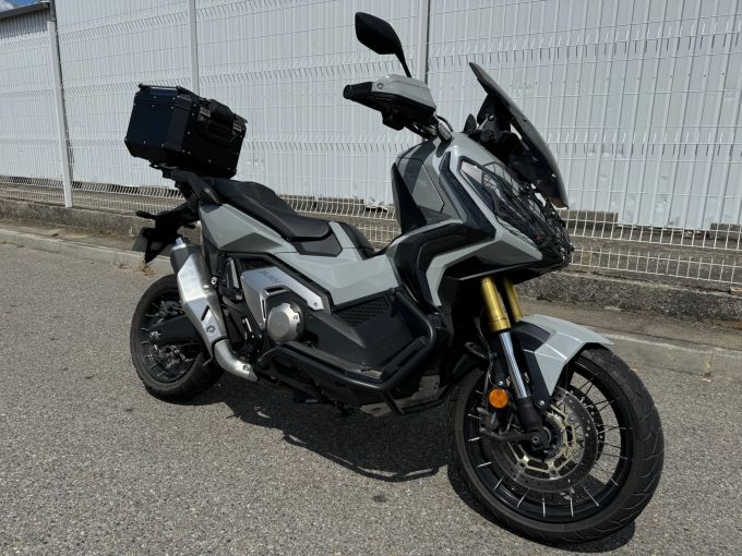 HONDA X-ADV 4