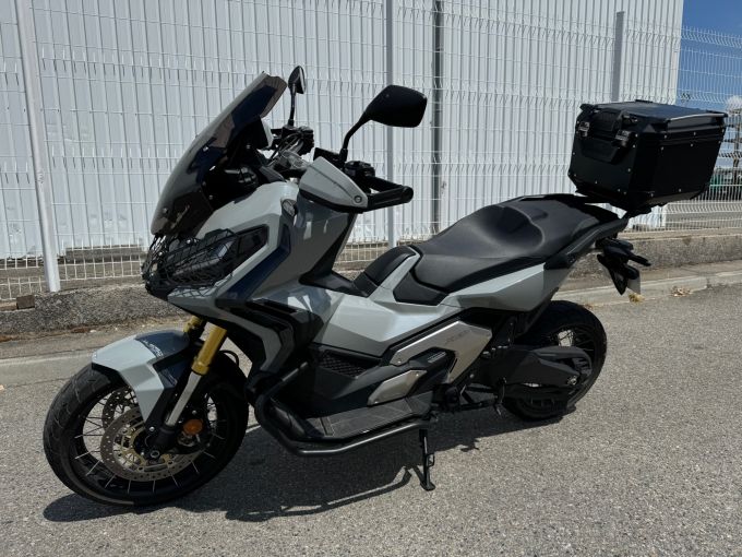 HONDA X-ADV 4